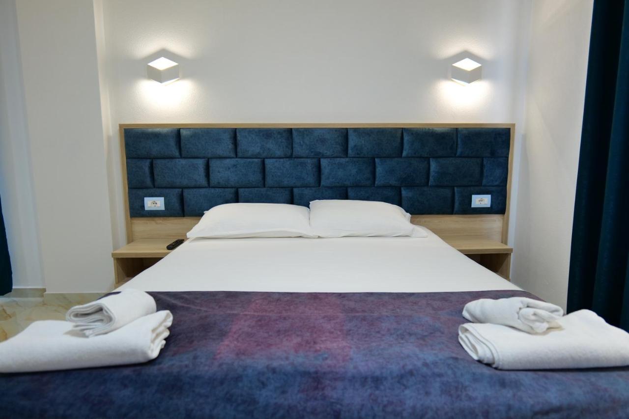 Hotel Solis Εξαμίλιο Εξωτερικό φωτογραφία
